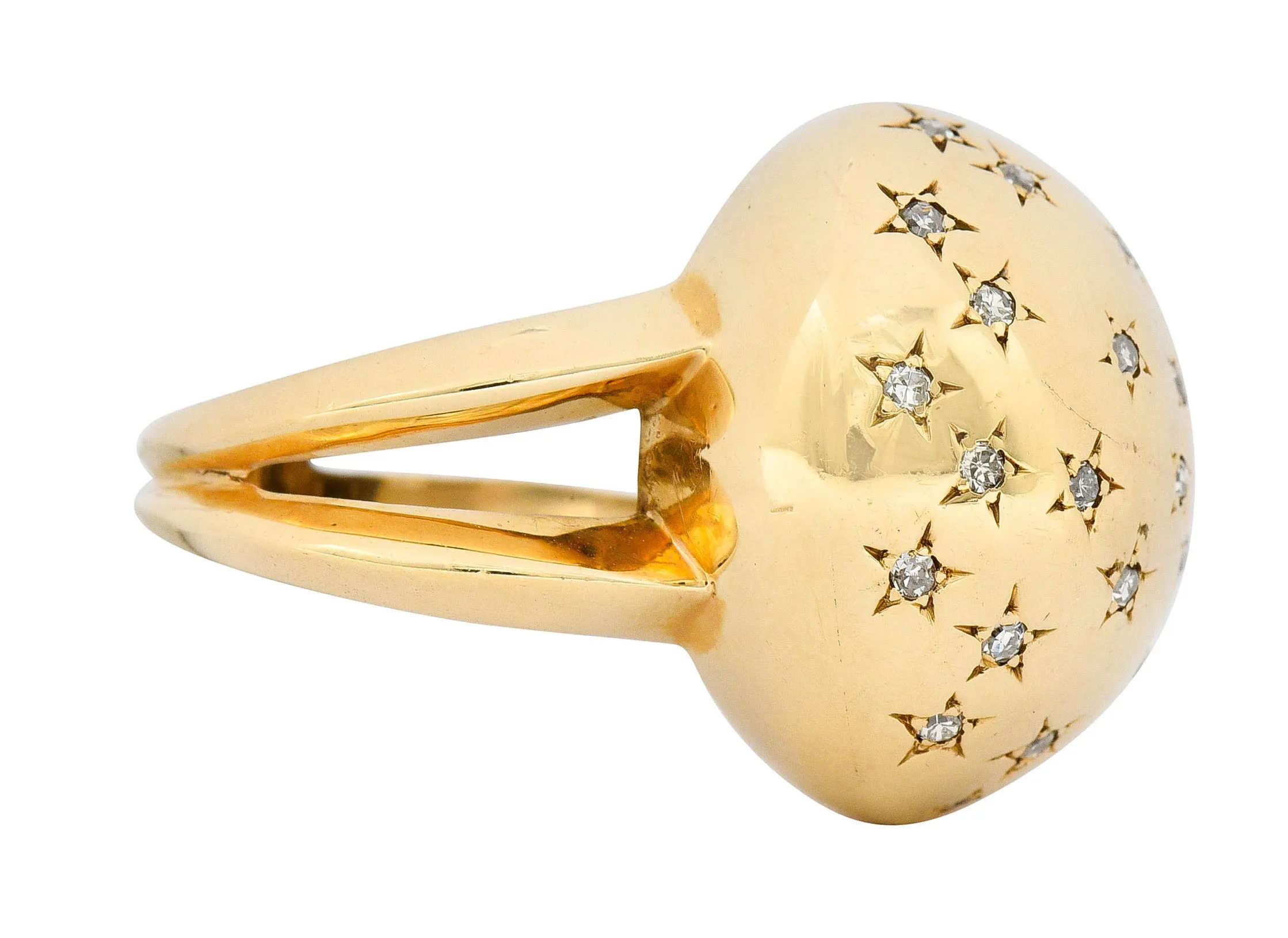 1940's Retro 0.75 CTW Diamond 14 Karat Gold Dome Ring