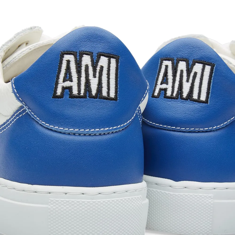 AMI Retro Basket SneakerBlue