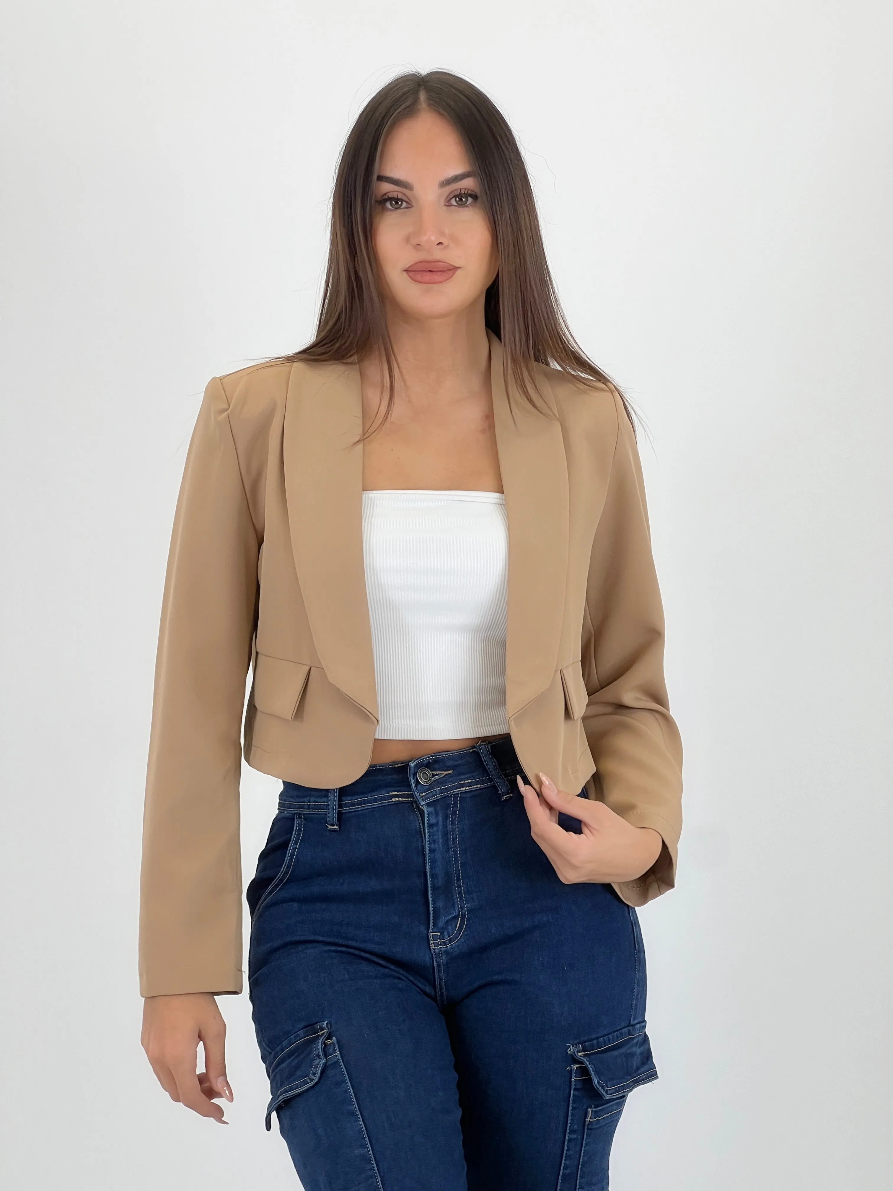 Blazer cropped bolsillos