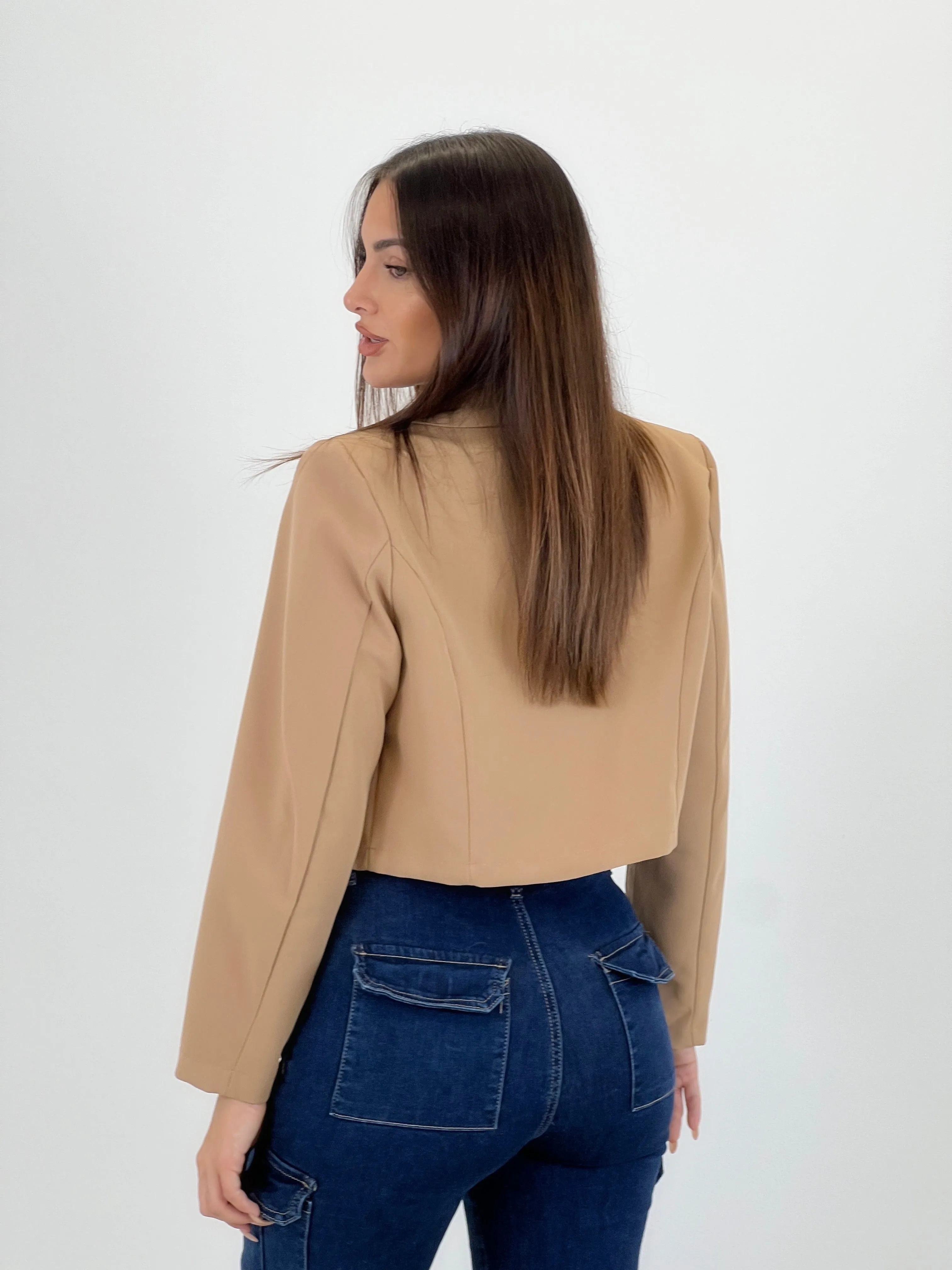 Blazer cropped bolsillos