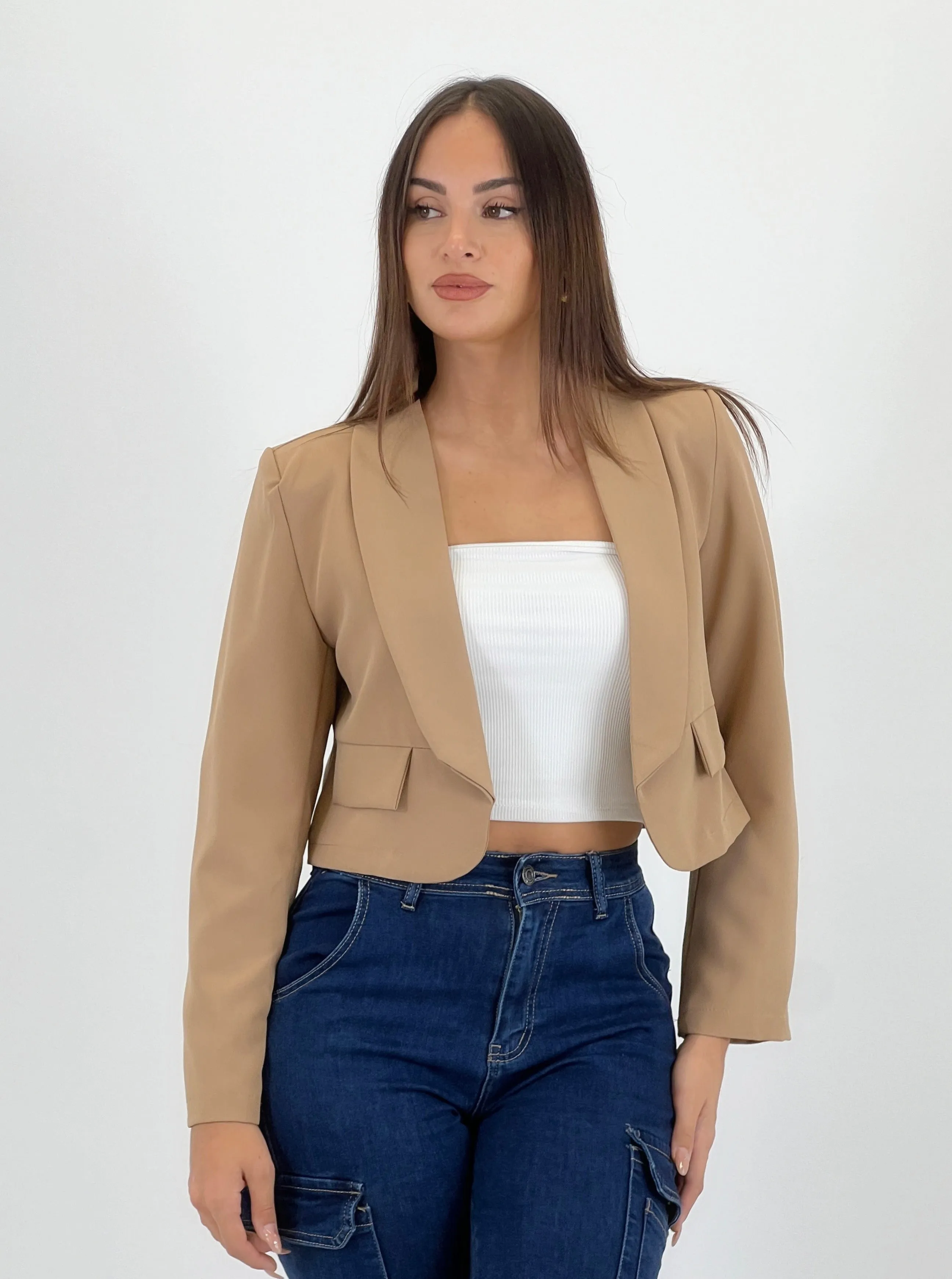 Blazer cropped bolsillos