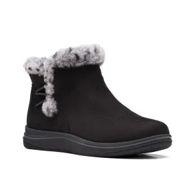 Clarks Women's Breeze Fur Boot