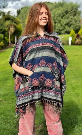 COSY DARK SKIES PONCHO