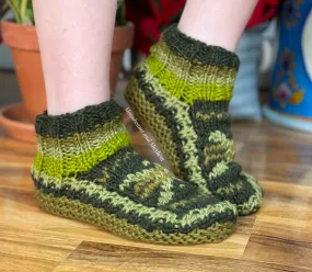 FOREST GREEN FLEECE LINED SNUGGLE SOCKS / SLIPPERS