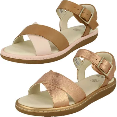 Girls Clarks Criss-Cross Detailed Sandals Skylark Pure K