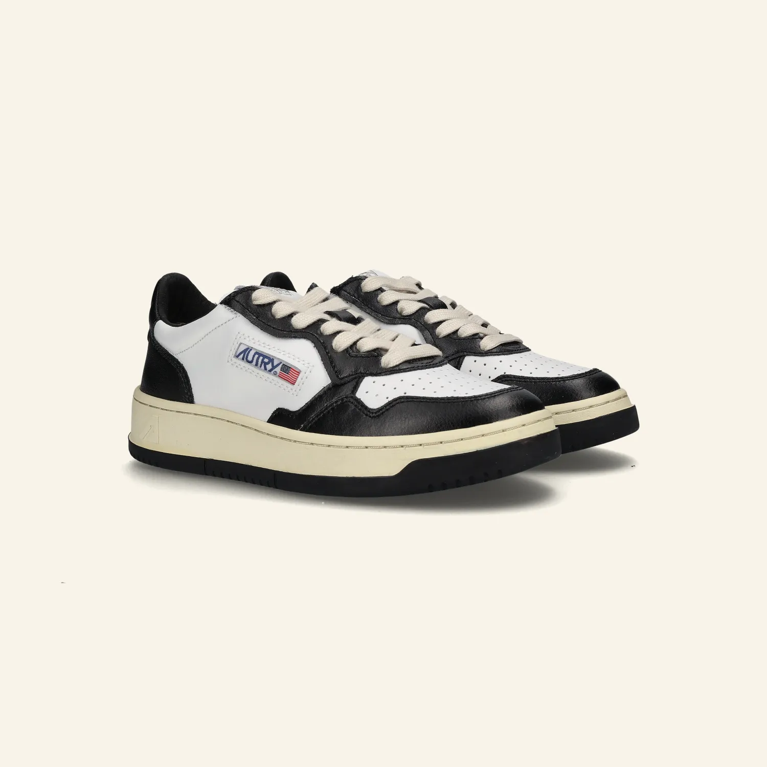 LOW SNEAKER 80's WB01 | Bicolor White/Black