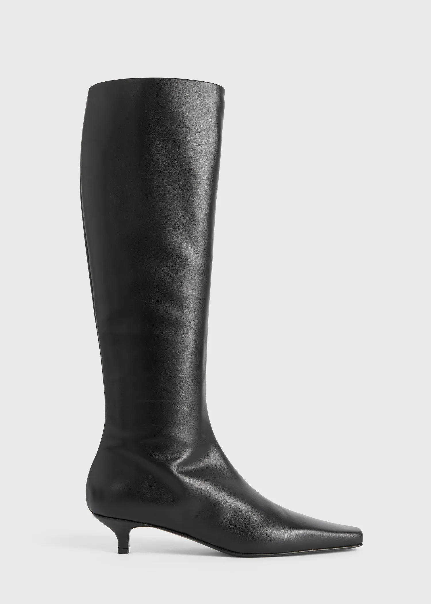 Slim leather knee-high boots black