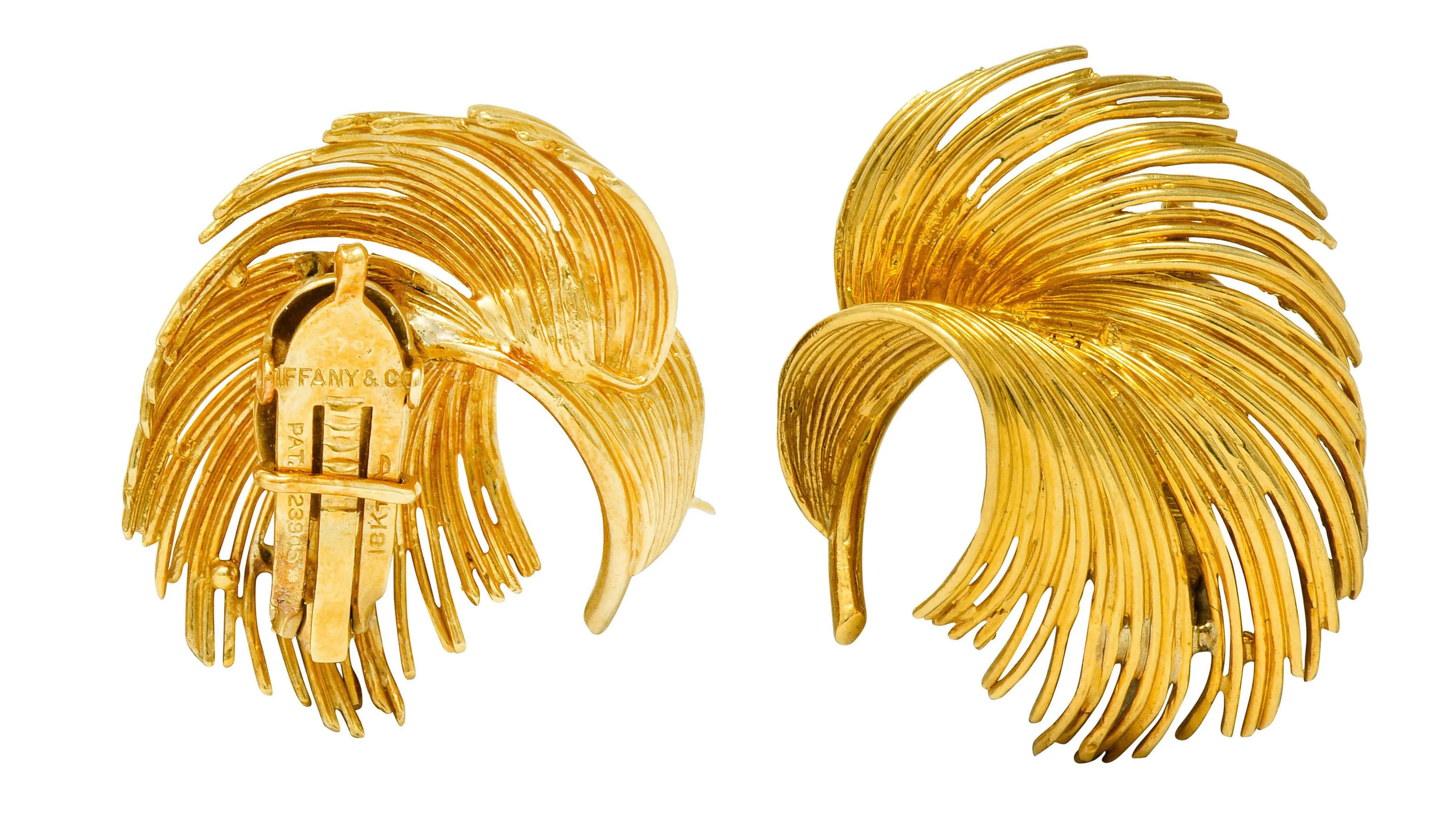 Tiffany & Co. Retro 18 Karat Gold Feather Ear-Clip Earrings Circa 1940s