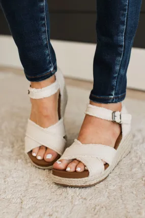 Very G Brista Wedge Sandals- Cream